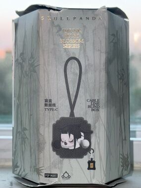 POP MART Skullpanda “THE VALLEY” Ink Plum Blossom Series Type-C Cable